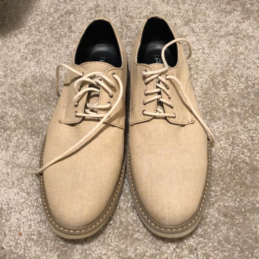 Like new The rail dress shoe.